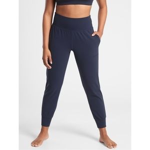 NWT Athleta Salutation Cruise Jogger Navy Blue